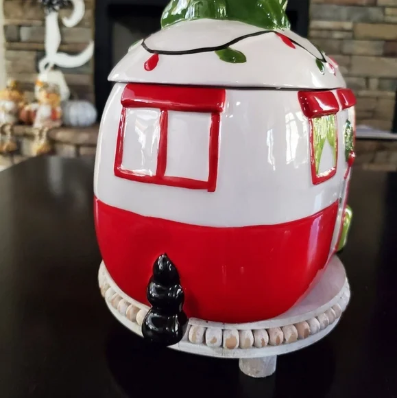 Retro Holiday Camper Cookie Jar-NWT - Picture 2 of 6